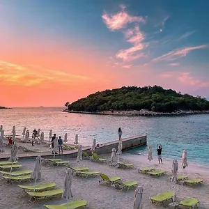Balani , Ksamil Albanië