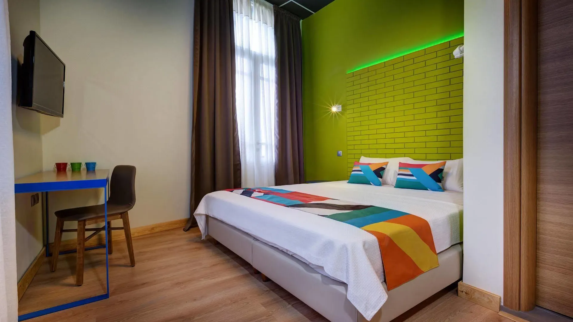 Colors Ladadika Thessaloniki Apartment